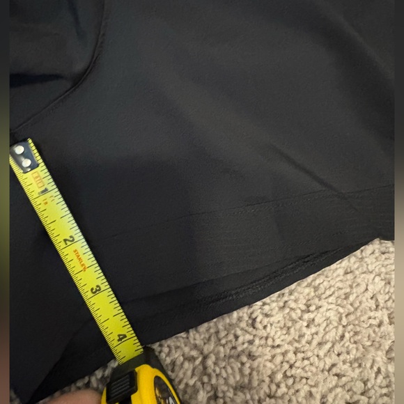 The North Face Women's Black Lined Shorts - Picture 4 of 4